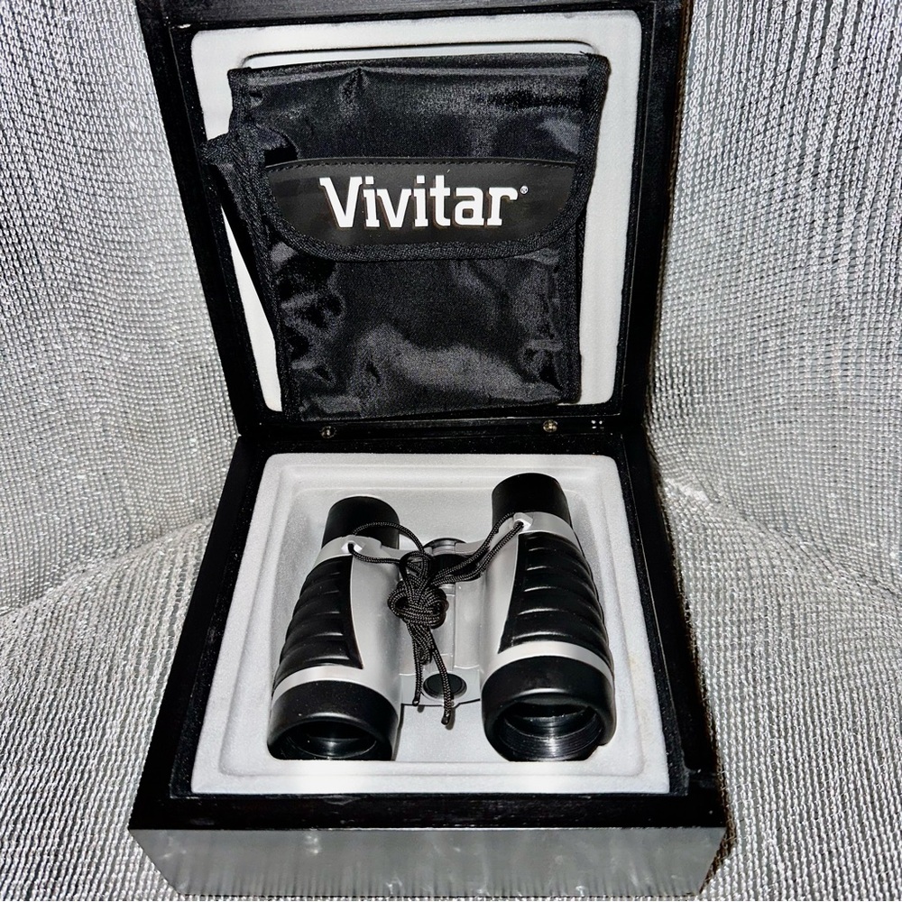 Vivitar Binocular